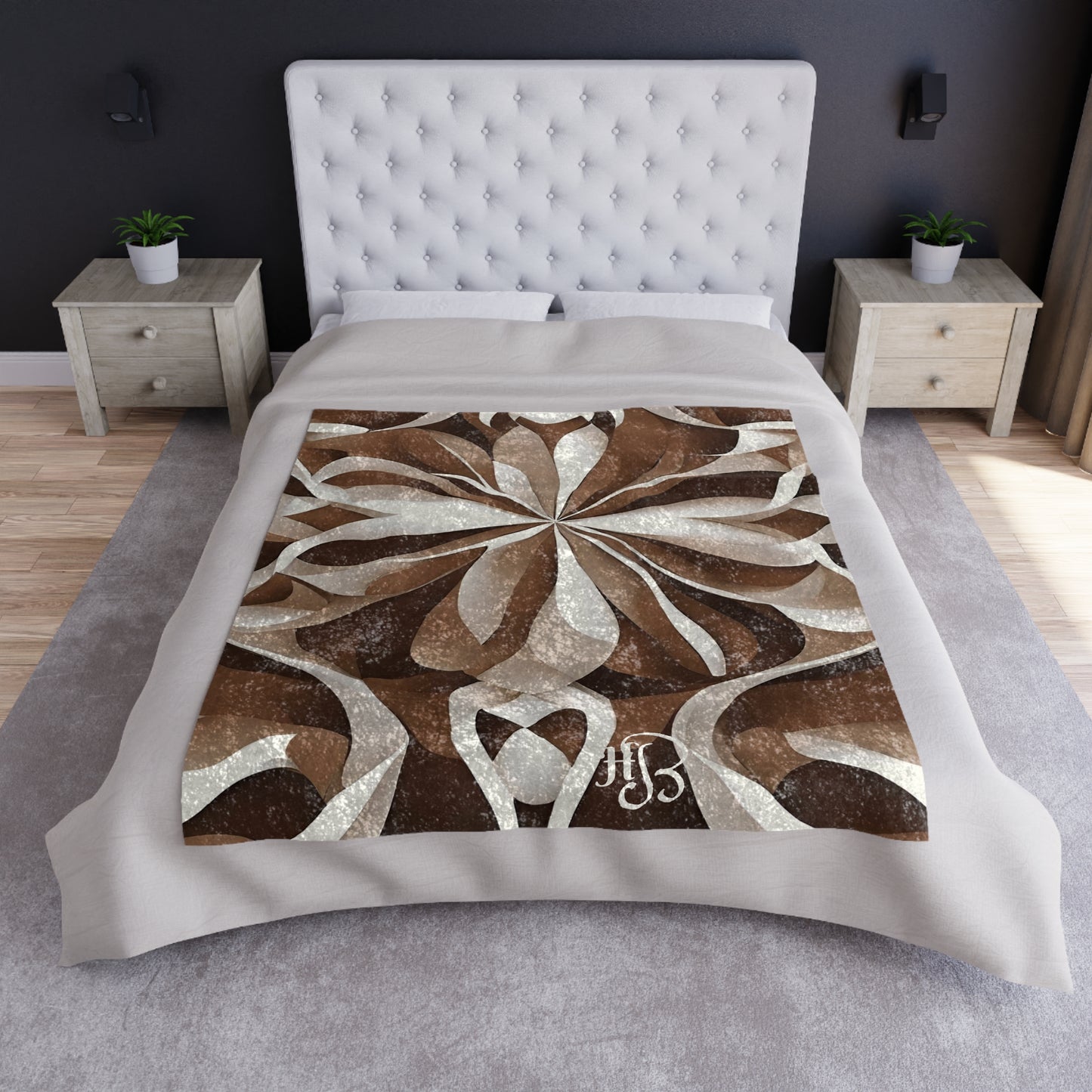 Personalized Hidden Beauty Blanket - Artistry in Velvet
